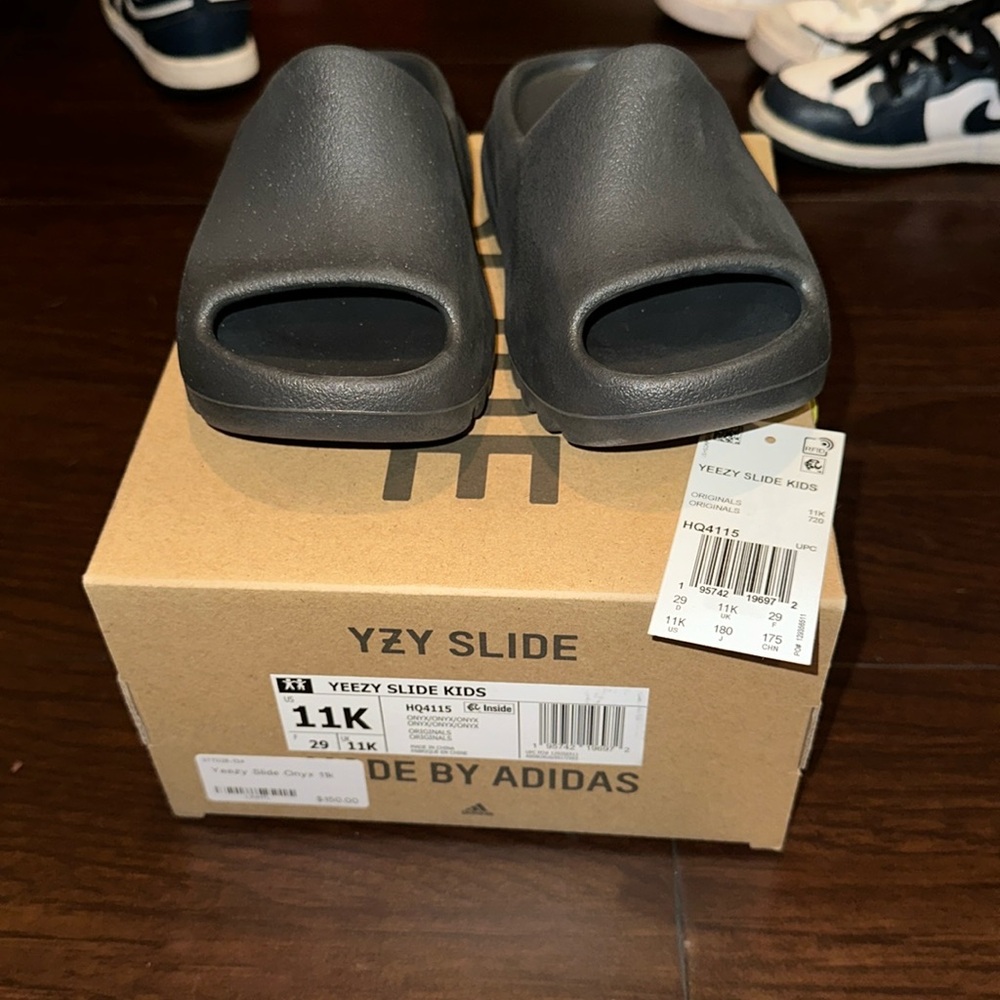 BNIB kids yeezy slides